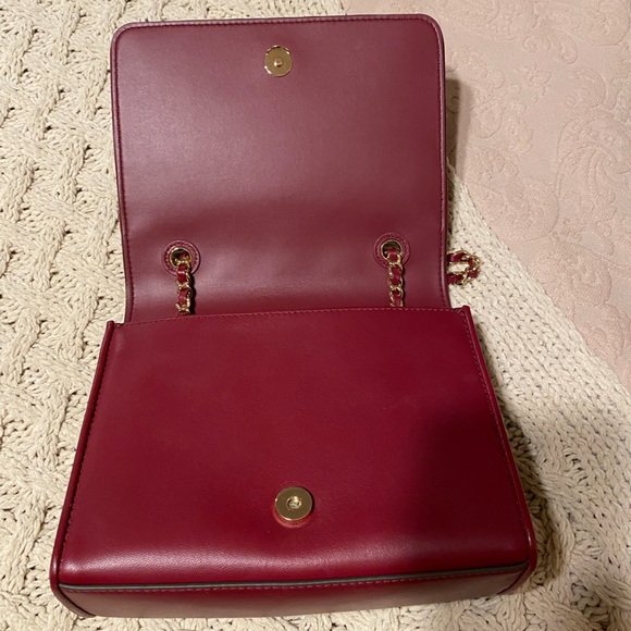 Tory Burch Bags Tory Burch Savannah Convertible Shoulder Bag In